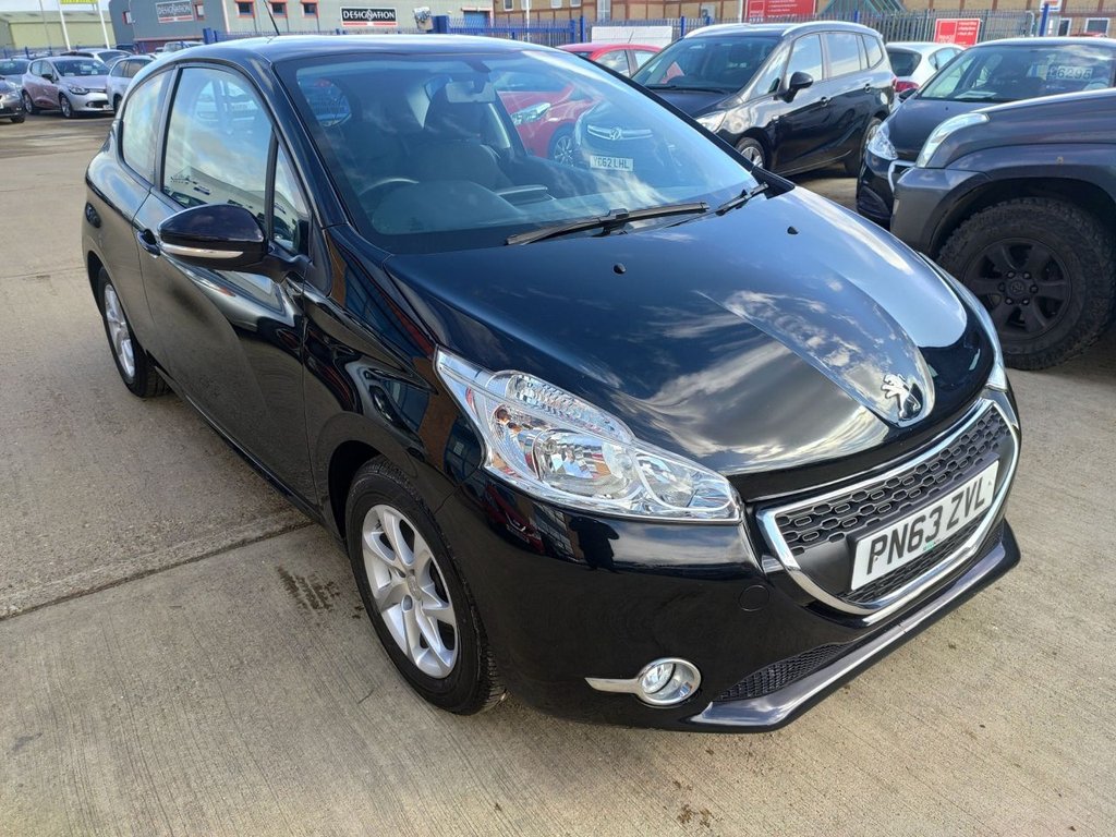View our PEUGEOT 208