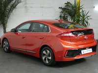 USED 2017 67 HYUNDAI IONIQ 1.6 PREMIUM SE 5d SAT NAV LEATHER HEATED SEATS