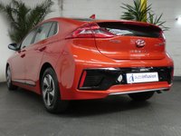 USED 2017 67 HYUNDAI IONIQ 1.6 PREMIUM SE 5d SAT NAV LEATHER HEATED SEATS