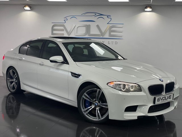 2012 62 BMW M5 4.4 M5 4d 553 BHP