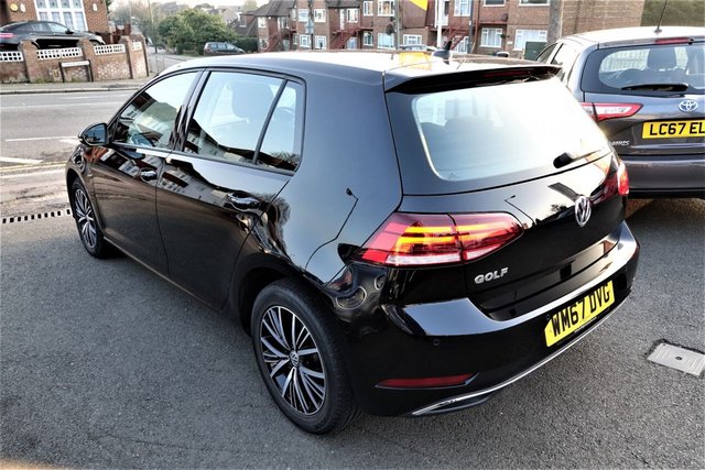 View our VOLKSWAGEN GOLF