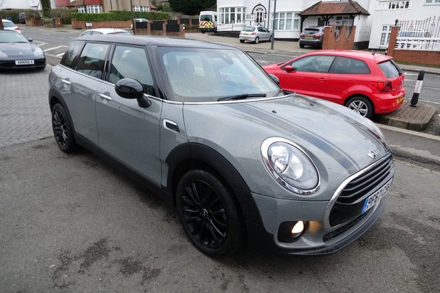 2017 67 MINI Clubman 1.5 COOPER BLACK PACK 6d AUTO 134 BHP