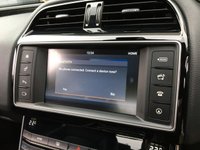 USED 2016 65 JAGUAR XE 2.0 PRESTIGE 4d 161 BHP 