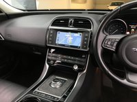 USED 2016 65 JAGUAR XE 2.0 PRESTIGE 4d 161 BHP 