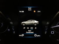 USED 2016 65 JAGUAR XE 2.0 PRESTIGE 4d 161 BHP 