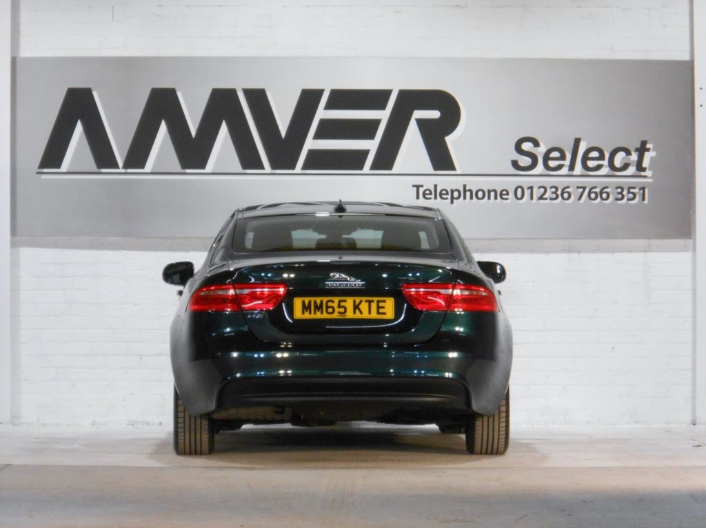 USED 2016 65 JAGUAR XE 2.0 PRESTIGE 4d 161 BHP 
