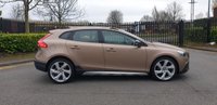 USED 2014 14 VOLVO V40 1.6 D2 CROSS COUNTRY LUX 5d 113 BHP 