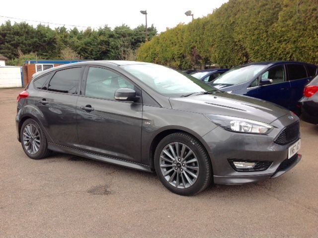 View our FORD FOCUS