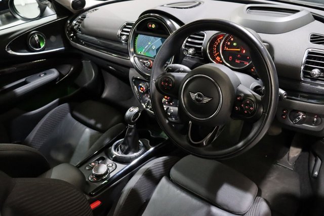 View our MINI CLUBMAN