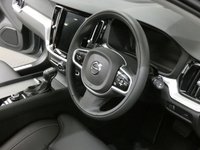 USED 2020 20 VOLVO V60 2.0 T5 INSCRIPTION PLUS 5d 246 BHP XENIUM WINTER CONVENIENCE PACK MASSIVE SPEC SEE AD