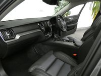 USED 2020 20 VOLVO V60 2.0 T5 INSCRIPTION PLUS 5d 246 BHP XENIUM WINTER CONVENIENCE PACK MASSIVE SPEC SEE AD