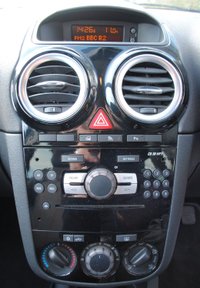 USED 2011 11 VAUXHALL CORSA 1.4 SXI AC 5d 98 BHP www.suffolkcarcentre.co.uk - Located at Ilketshall