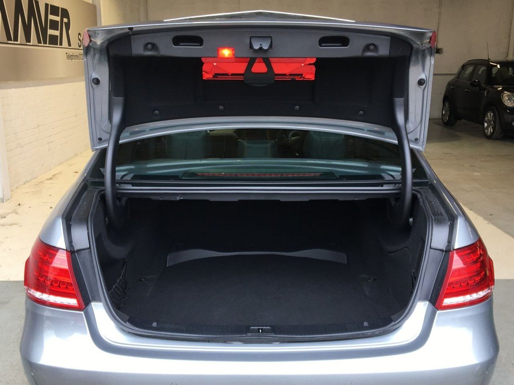 USED 2013 13 MERCEDES-BENZ E-CLASS 2.1 E220 CDI SE 4d 168 BHP 
