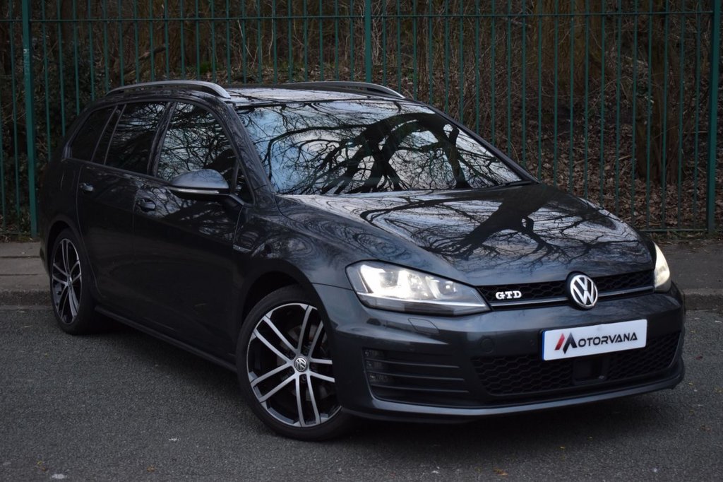 View our VOLKSWAGEN GOLF