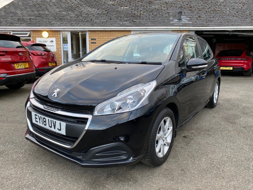 View our PEUGEOT 208