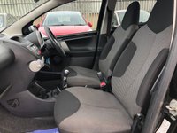 USED 2013 13 TOYOTA AYGO 1.0 VVT-I FIRE AC 5d 67 BHP &pound;0 Road Tax + 65MPG - Full Service History