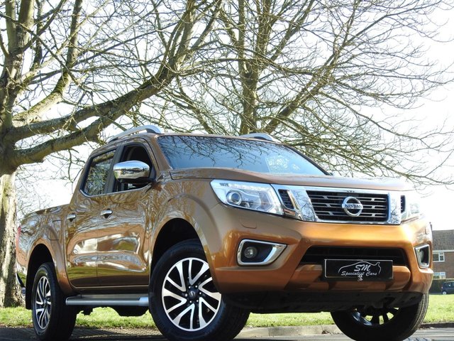 2017 67 Nissan Navara 2.3 DCI TEKNA 4X4 SHR DCB 190 BHP