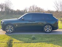 USED 2020 69 ROLLS-ROYCE CULLINAN 6.7 V12 5d 564 BHP VAT QUALIFYING STARLIGHT DARK EMERALD GREEN