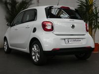 USED 2017 66 SMART FORFOUR 0.9 PASSION PREMIUM T 5d 90 BHP &pound;0 ROAD TAX SAT NAV 1 OWNER SERVICE HISTORY VAT Q
