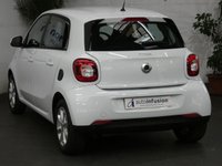 USED 2017 66 SMART FORFOUR 0.9 PASSION PREMIUM T 5d 90 BHP &pound;0 ROAD TAX SAT NAV 1 OWNER SERVICE HISTORY VAT Q