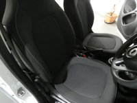 USED 2017 66 SMART FORFOUR 0.9 PASSION PREMIUM T 5d 90 BHP &pound;0 ROAD TAX SAT NAV 1 OWNER SERVICE HISTORY VAT Q