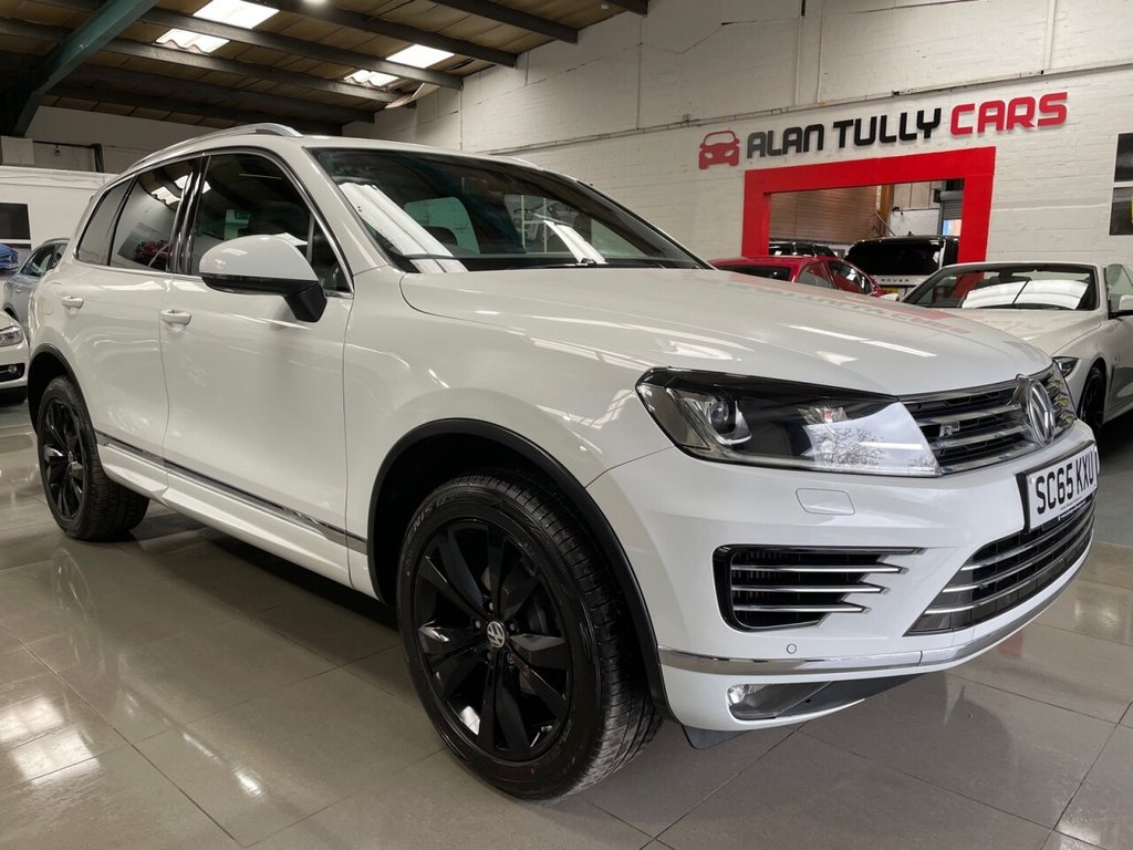View our VOLKSWAGEN TOUAREG