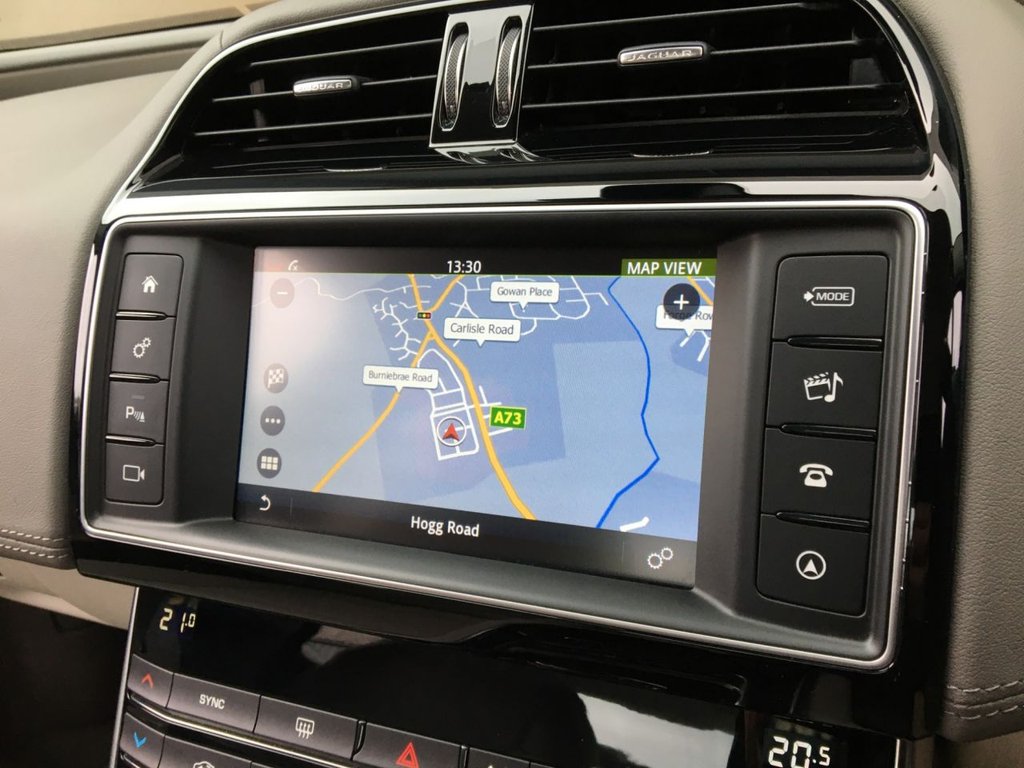 USED 2018 18 JAGUAR XE 2.0 D PORTFOLIO 4d 161 BHP 