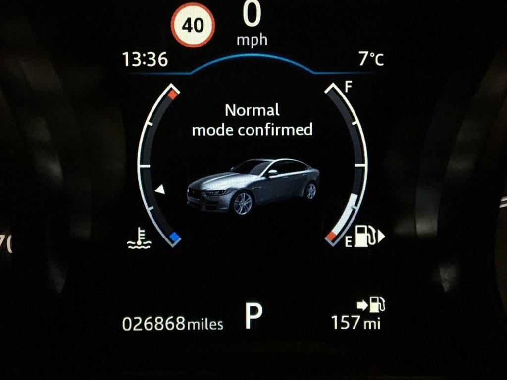 USED 2018 18 JAGUAR XE 2.0 D PORTFOLIO 4d 161 BHP 