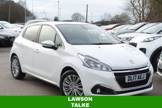 View our PEUGEOT 208