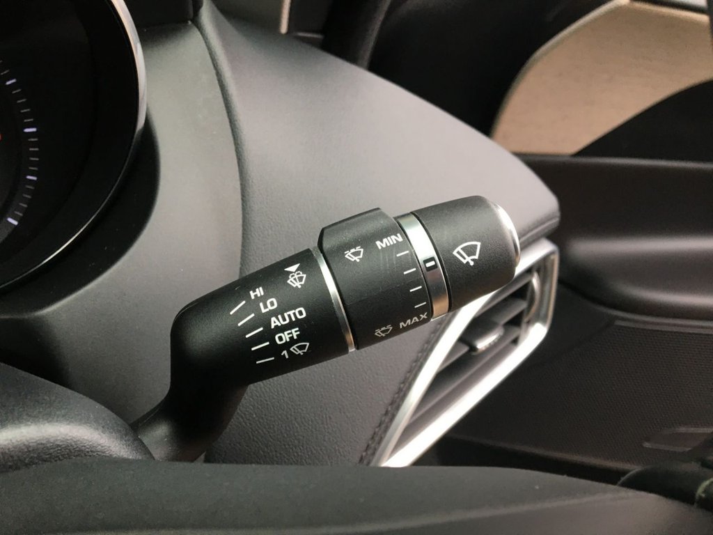 USED 2016 16 JAGUAR XE 2.0 PORTFOLIO 4d 161 BHP 
