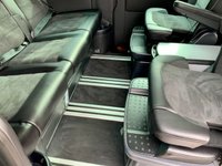 USED 2017 17 VOLKSWAGEN CARAVELLE 2.0 EXECUTIVE TDI BMT 5d AUTO 201 BHP 
