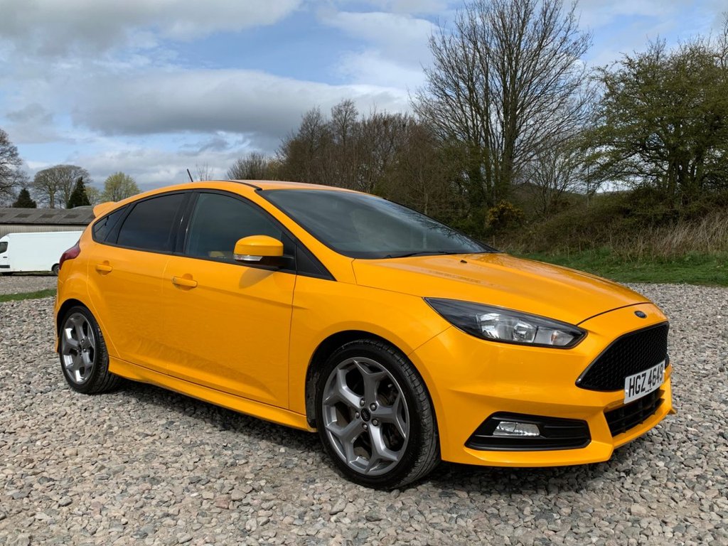 View our FORD FOCUS