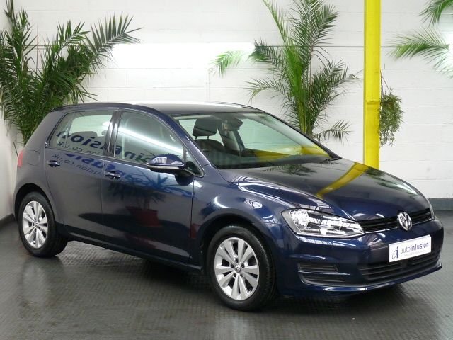 2013 63 Volkswagen Golf 1.6 SE TDI BLUEMOTION TECHNOLOGY 5d 103 BHP
