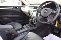 USED 2014 14 SKODA SUPERB 2.0 ELEGANCE TDI CR DSG 5d 168 BHP FULL SKODA SERVICE HISTORY! SAT NAV! DAB! FOLD MIRRORS!