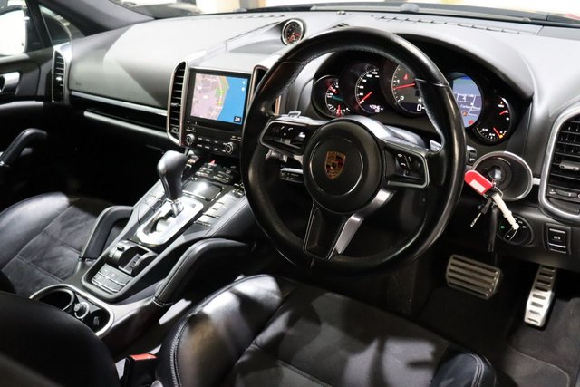 View our PORSCHE CAYENNE