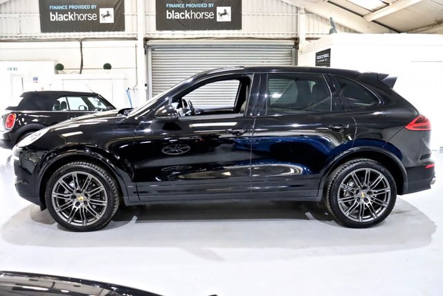 View our PORSCHE CAYENNE