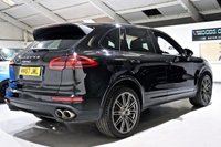 USED 2017 67 PORSCHE CAYENNE 4.1 S D PLATINUM EDITION TIPTRONIC S 5d 379 BHP 