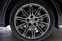 USED 2017 67 PORSCHE CAYENNE 4.1 S D PLATINUM EDITION TIPTRONIC S 5d 379 BHP 
