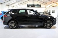 USED 2017 67 PORSCHE CAYENNE 4.1 S D PLATINUM EDITION TIPTRONIC S 5d 379 BHP 