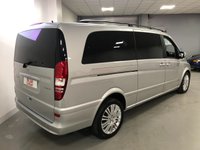 USED 2010 60 MERCEDES-BENZ VIANO 3.0 122 CDI BLUEEFFICENCY AMBIENTE 5d 224 BHP * NAVIGATION * PAN ROOF * 2 KEYS * MOT FEB 2022 * 8 SEATS *  PRIVACY GLASS *