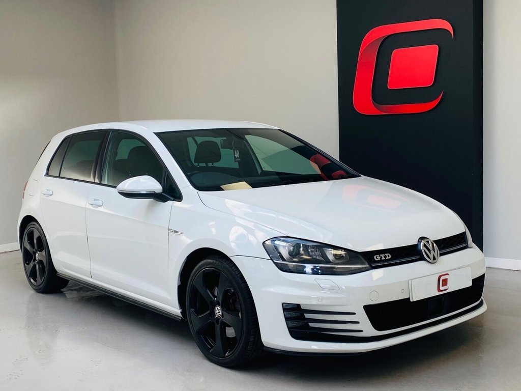 View our VOLKSWAGEN GOLF