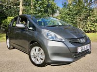 USED 2011 11 HONDA JAZZ 1.3 I-VTEC ES 5d AUTO 98 BHP ONLY 28,000 MILES/ X8 HONDA SERVICE STAMPS BEAUTIFULLY KEPT INSIDE AND OUT,FULL HONDA MAIN DEALER SERVICE HISTORY LAST SERVICED @ 25,191 MILES