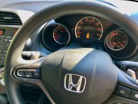 USED 2011 11 HONDA JAZZ 1.3 I-VTEC ES 5d AUTO 98 BHP ONLY 28,000 MILES/ X8 HONDA SERVICE STAMPS BEAUTIFULLY KEPT INSIDE AND OUT,FULL HONDA MAIN DEALER SERVICE HISTORY LAST SERVICED @ 25,191 MILES