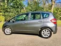 USED 2011 11 HONDA JAZZ 1.3 I-VTEC ES 5d AUTO 98 BHP ONLY 28,000 MILES/ X8 HONDA SERVICE STAMPS BEAUTIFULLY KEPT INSIDE AND OUT,FULL HONDA MAIN DEALER SERVICE HISTORY LAST SERVICED @ 25,191 MILES