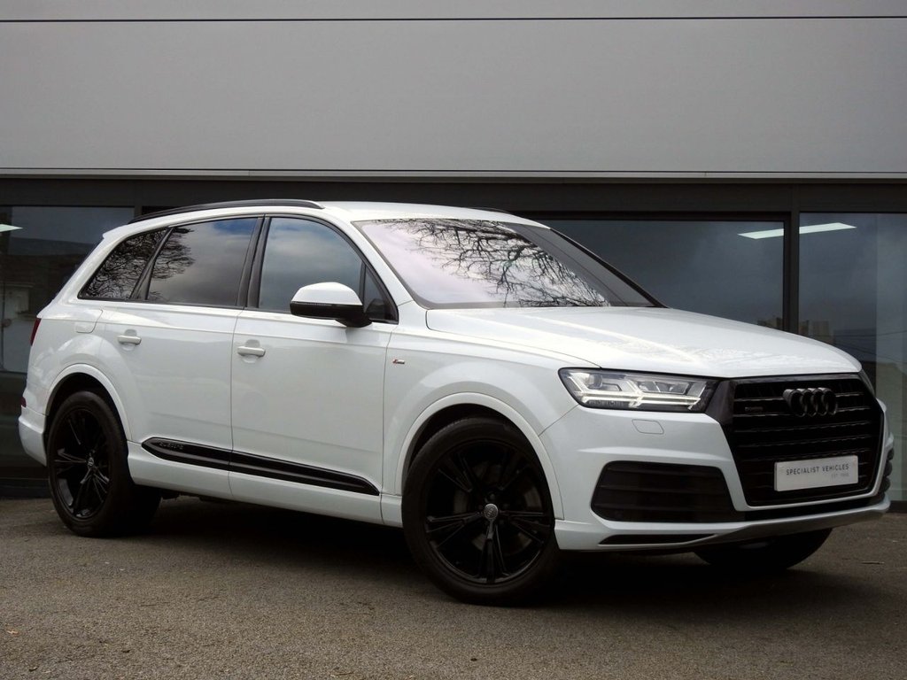 View our AUDI Q7