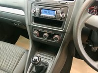 USED 2009 09 VOLKSWAGEN GOLF 1.4 S 5d 79 BHP 1 PRIVATE OWNER/ /11 AIRBAGS/REMOTE CENTRAL LOCKING FULLY SERVICED BY LOOKERS VW,,LAST SERVICED @54,717 MILES,,GREAT CONDITION INSIDE AND OUT