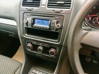 USED 2009 09 VOLKSWAGEN GOLF 1.4 S 5d 79 BHP 1 PRIVATE OWNER/ /11 AIRBAGS/REMOTE CENTRAL LOCKING FULLY SERVICED BY LOOKERS VW,,LAST SERVICED @54,717 MILES,,GREAT CONDITION INSIDE AND OUT