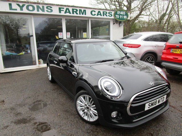 2018 18 MINI Hatch Cooper 1.5 COOPER 3d 134 BHP AUTOMATIC *CHILI PACK + REAR PARK DISTANCE CONTROL*