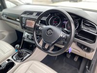 USED 2017 67 VOLKSWAGEN TOURAN 2.0 SEL TDI BLUEMOTION TECHNOLOGY 5d 148 BHP 