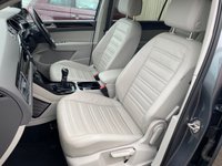 USED 2017 67 VOLKSWAGEN TOURAN 2.0 SEL TDI BLUEMOTION TECHNOLOGY 5d 148 BHP 